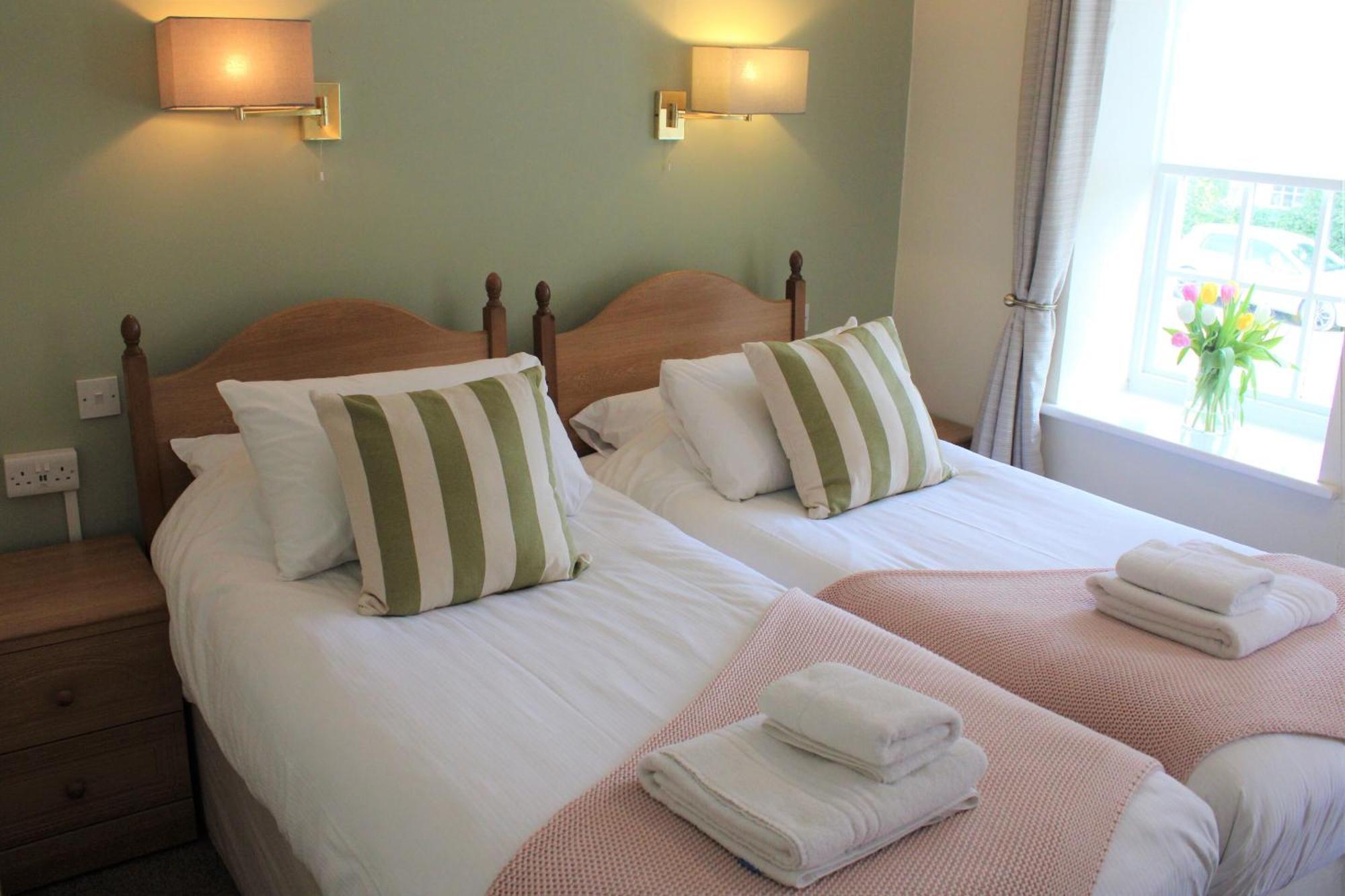 Sutton Hall Resort *